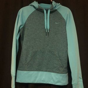 Women’s Nike Therma Fit